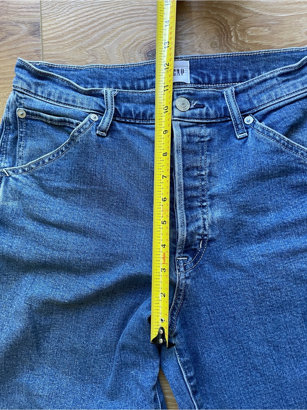 GAP High-Rise Straight Leg Carpinter Jeans‎ in Medium Blue Wash - Picture 4 of 9